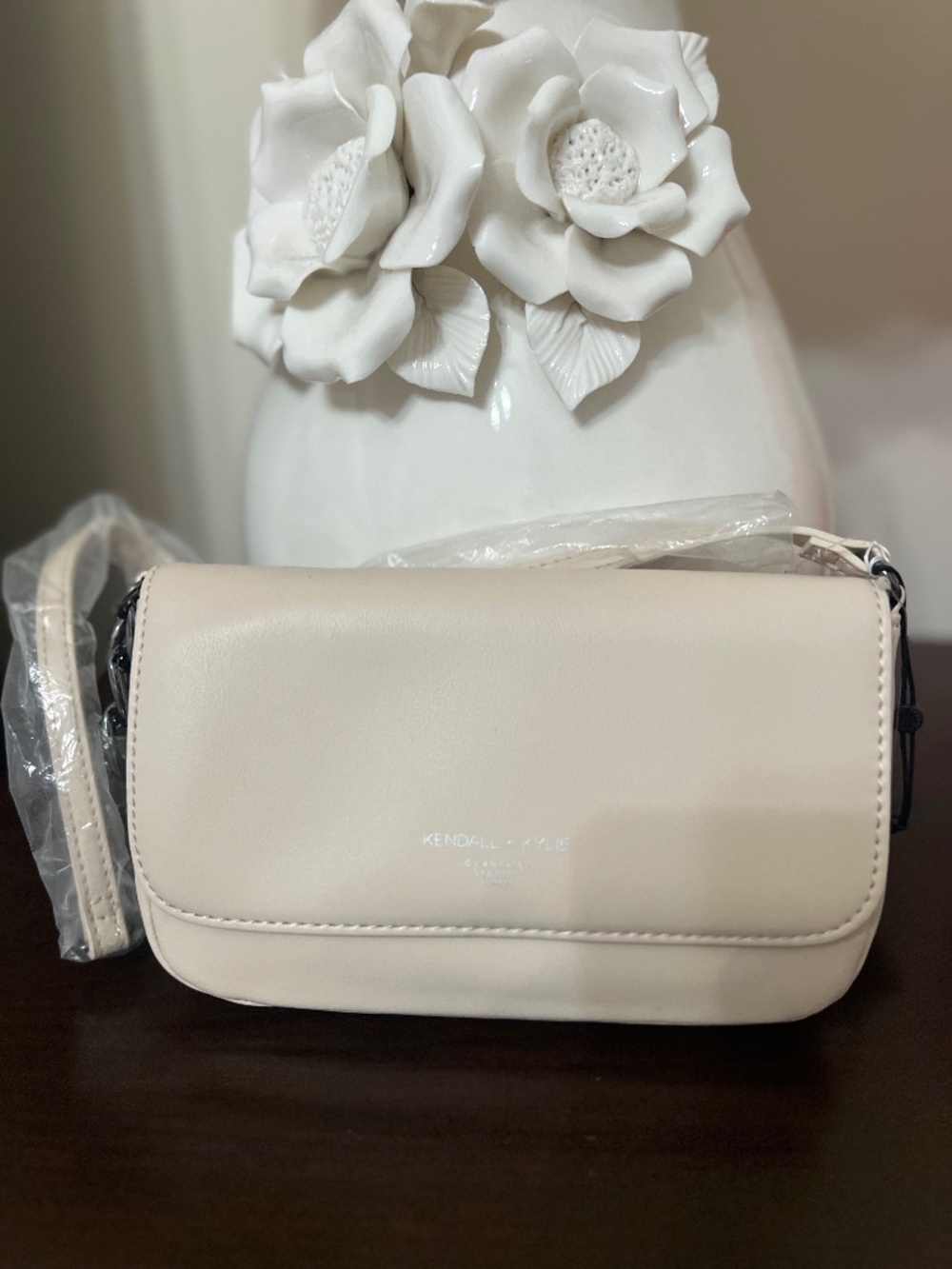 NWT -Kendall + Kylie Cream Shoulder Handbag